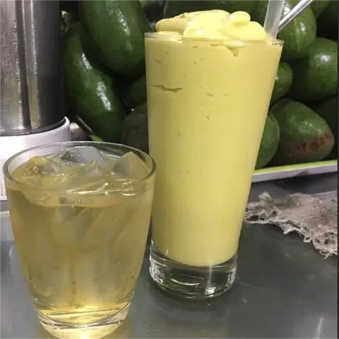Hình ảnh Sinh Tố A Tý - Nơ Trang Long