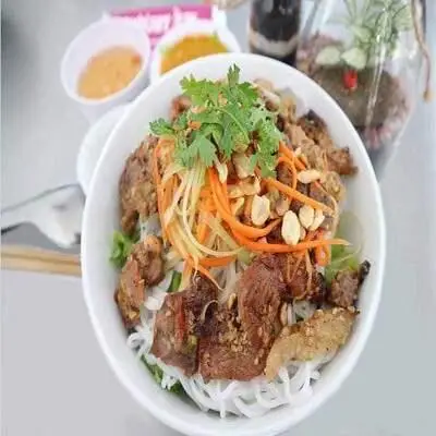 Hình ảnh Quán Cô Tám - Bún Riêu & Bún Thịt Nướng - Đình Phong Phú