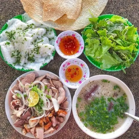 Hình ảnh Cháo Lòng & Bánh Hỏi Heo Quay - Đường Số 6