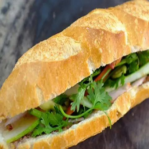 Hình ảnh Bánh Mì Bò Trứng - Phan Đình Giót