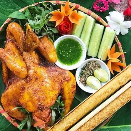 Hình ảnh Gà Quay Bánh Bao & Cơm Lam Hoàng Tuân - Phạm Hữu Lầu