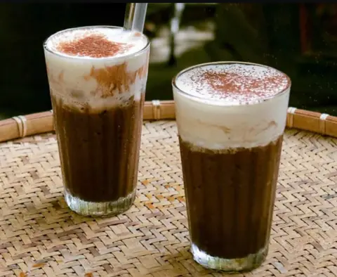 Hình ảnh Cafe - Trà Sữa & Bánh Tráng Trộn - Đình Phong Phú