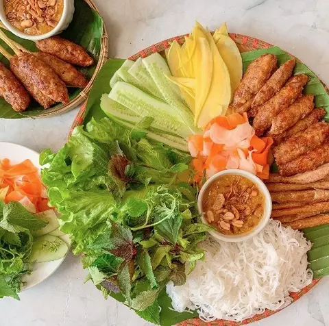Hình ảnh Nem Nướng Cô Mai - Trần Văn Kỷ