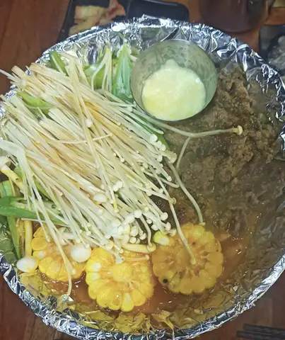 Hình ảnh Quán Ông Hoài - Bò Né & Bò Sốt Hàu - Cách Mạng Tháng 8