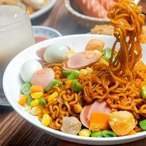 Hình ảnh Ăn Vặt & Mì Trộn - Lê Văn Sỹ