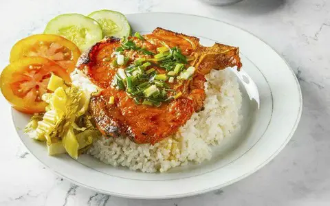 Hình ảnh CƠM TẤM HAI LÚA - Dương Quảng Hàm