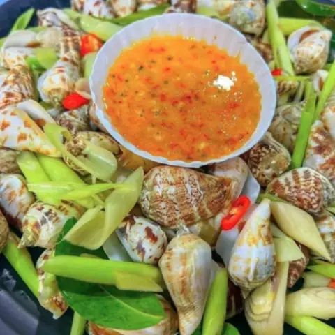 Hình ảnh Ốc Hút Miền Trung - Nguyễn Thị Thơi