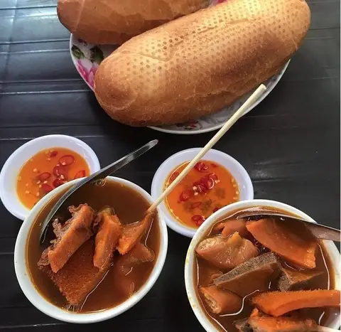 Hình ảnh Phá Lấu Chị Bảy - Dương Bá Trạc