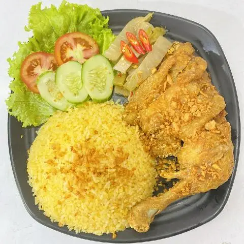 Hình ảnh Cơm Gà Xối Mỡ Ngon Ngon