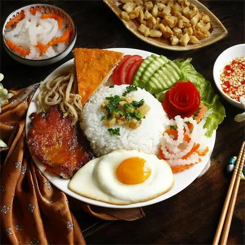 Hình ảnh Cơm Tấm Thuần Việt - Lâm Văn Bền
