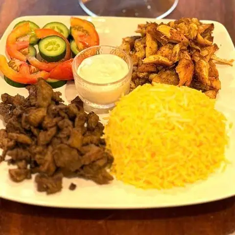 Hình ảnh Pyramids Restaurant Halal Good & Coffee - Lê Công Kiều