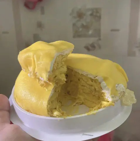 Hình ảnh Bánh Crepe Sầu Riêng Kuken - Đường Số 15