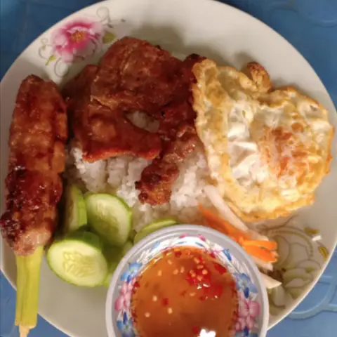 Hình ảnh Cơm Tấm Trưa - Đường S7