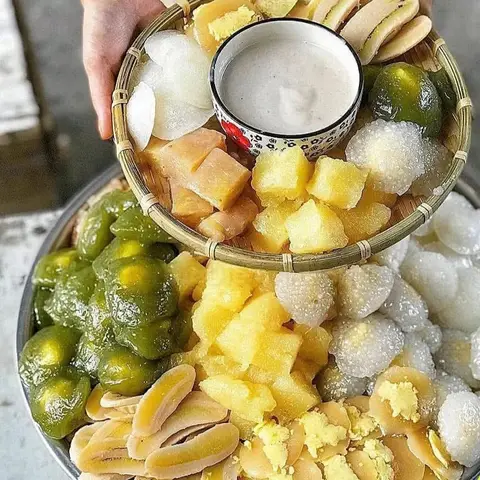 Hình ảnh Cô Nga - Bánh Miền Tây Nước Cốt Dừa - Dương Bá Trạc