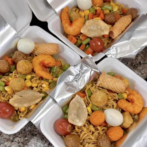 Hình ảnh Nhà Sâu - Mì Trộn Indomie, Hoa Quả & Nước Ép Nguyên Chất - Định Công