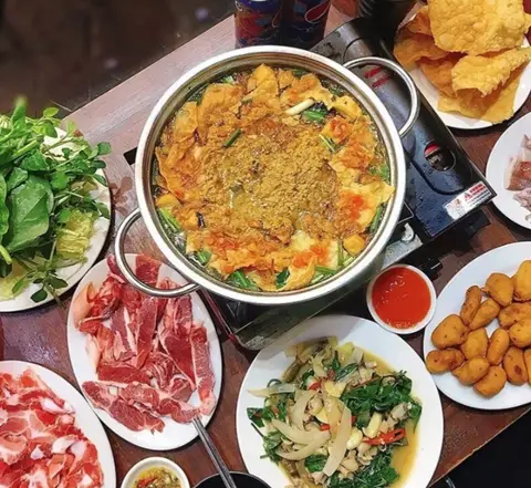 Hình ảnh Vũ Cua 69 - Lẩu Cua Đồng - Nguyễn Văn Linh