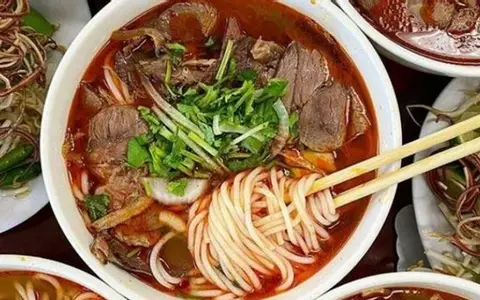 Hình ảnh Bún Bò Huế Bến Ngự - Hà Trì