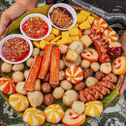 Hình ảnh SuMi - Xiên Chiên 2k & Mì Trộn - Phương Mai