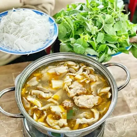 Hình ảnh Lẩu Gà Lá É 1302 - Kha Vạn Cân