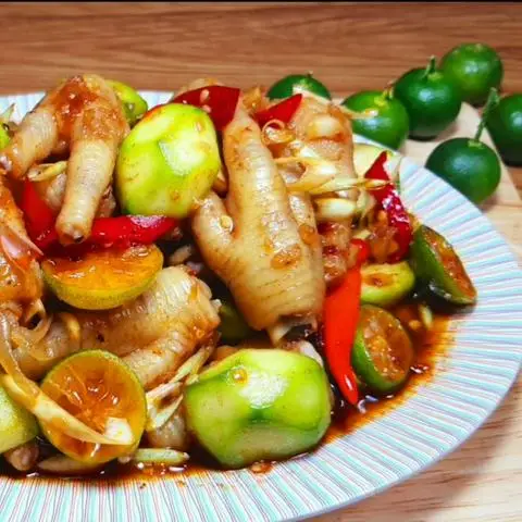 Hình ảnh Chân Gà Nhà Mèo - Vườn Lài