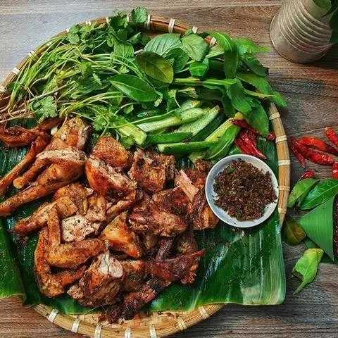 Hình ảnh Say Ka - Vịt Cỏ Nướng Lá Mắc Mật & Rau Rừng - Trương Phước Phan
