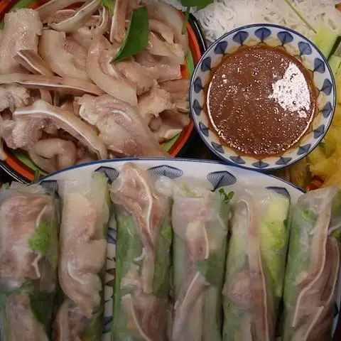 Hình ảnh Quán Cô Nguyệt - Hồ Thị Kỷ