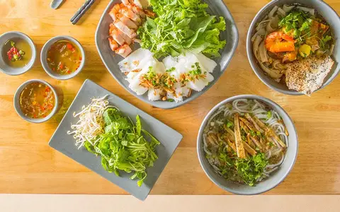Hình ảnh Cô Chín - Mì Trộn Tốp Mỡ, Bánh Hỏi & Cơm Xá Xíu Gia Truyền - Lê Đức Thọ