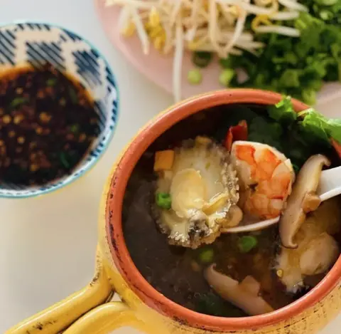 Hình ảnh Súp Cua Bào Ngư - Miếu Bình Đông
