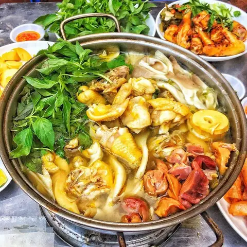 Hình ảnh  Lẩu Gà Lá É 79K - Gà Xanh - Ung Văn Khiêm