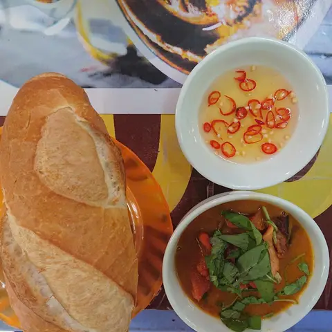 Hình ảnh Phá Lấu Bò Song Châu - Nguyễn Thượng Hiền