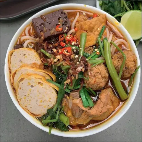 Hình ảnh Bún Riêu & Bún Ốc Bà Ngoại - Lạc Long Quân 