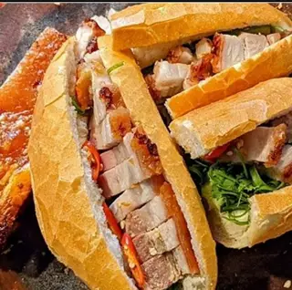 Hình ảnh Minh Tâm - Lò Bánh Mì Heo Quay & Vịt Quay - Trịnh Thị Miếng