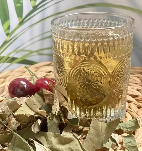 Hình ảnh Trà lá sen nóng