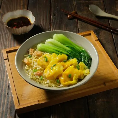 Hình ảnh Mì hoành thánh nước