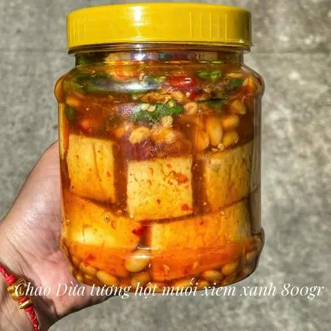 Hình ảnh Chao Dừa Tương Hột Ớt Xiêm Xanh 800g