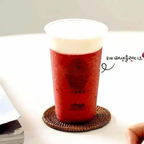 Hình ảnh Trà dâu ruby chanh vàng