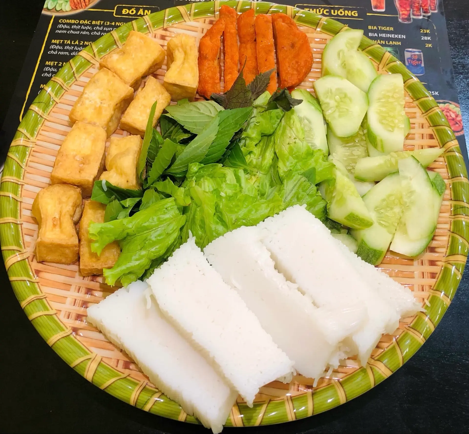 Hình ảnh Bún đậu Chả cua