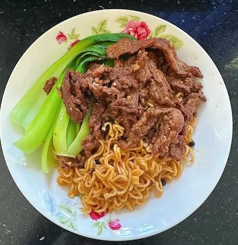Hình ảnh Mì Xào Bò