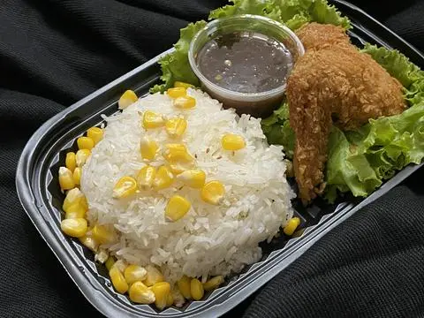 Hình ảnh Cơm gà sốt ngũ vị 