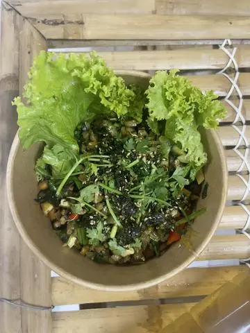 Hình ảnh Hến Chay xúc Bánh Đa Huế