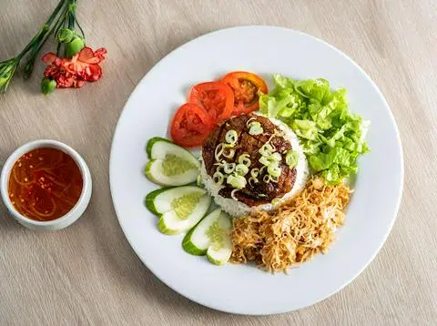 Hình ảnh Cơm Bì Chả Ram