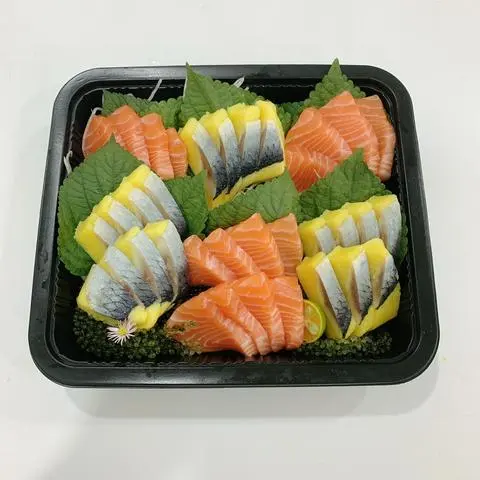 Hình ảnh Set Sashimi Cá Hồi, Cá Bơn, Cá Trích