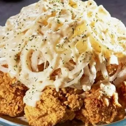 Hình ảnh Gà rán sốt kem hành tây 1 con - 스노우 어니언 치킨 한마리 - K