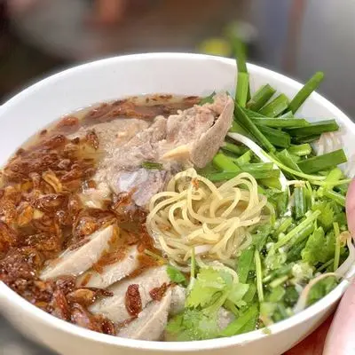 Hình ảnh Hủ tiếu mì tôm - trứng cút