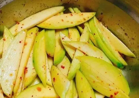Hình ảnh Xoài lắc thần thánh Mua 1 Tặng 1 
