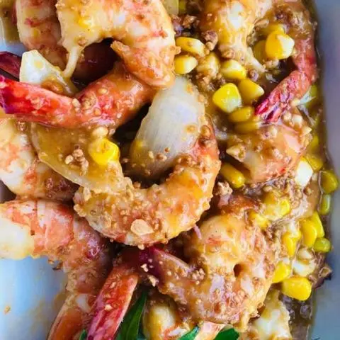Hình ảnh TÔM LỘT XÀO BƠ BẮP