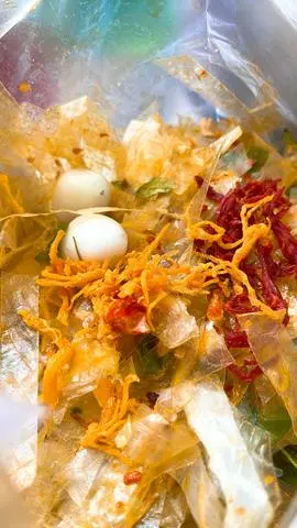 Hình ảnh Bánh tráng trộn ( sợi thường ) 