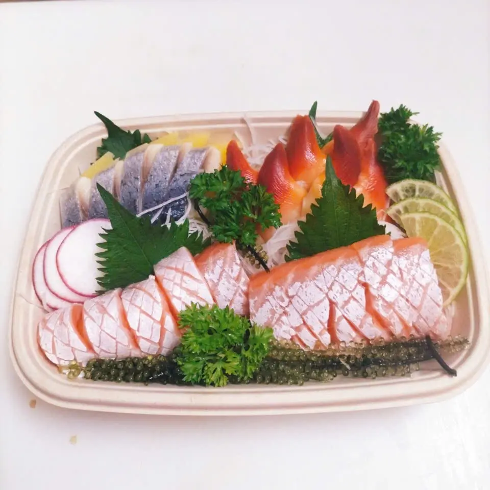 Hình ảnh Combo Sashimi C11_( 10 Bụng , 5 Trích , 6 Sò Đỏ)