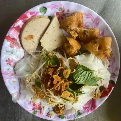Hình ảnh Bánh ướt chả bánh tôm