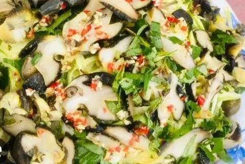 Hình ảnh Ốc giác xào lá quế